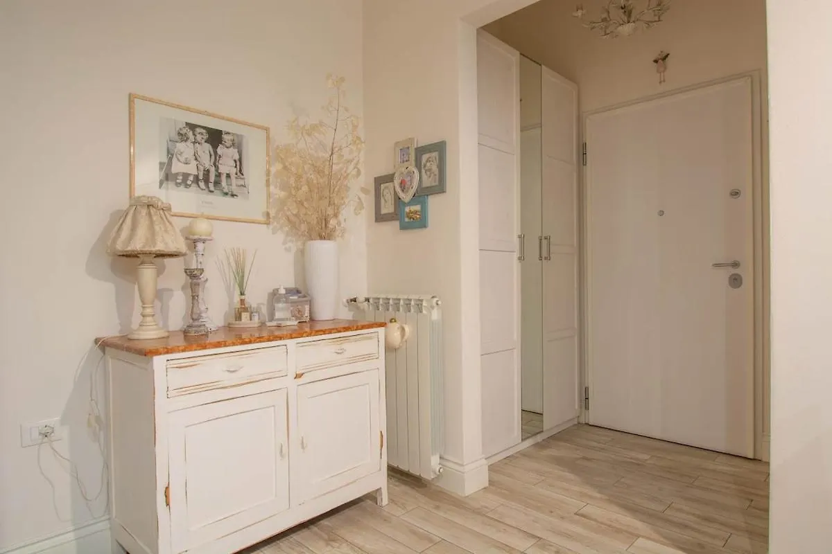 Apartment Stylish 2 Bedroom Flat - Garden Florence
